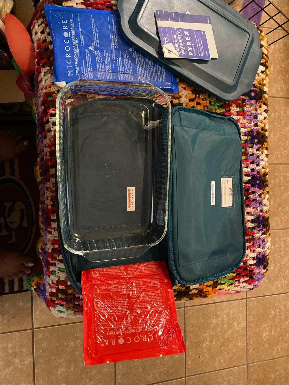 Vintage Pyrex Glass Baking Dish with Insulated Storage Bag Set